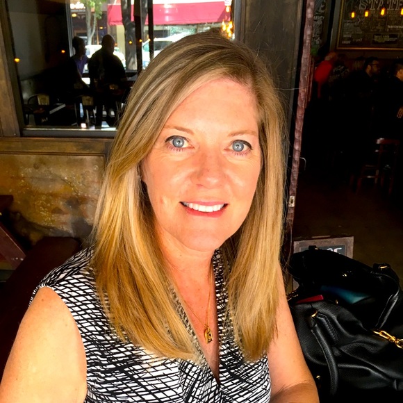 Meet your Posher, Michelle - Picture 1 of 1